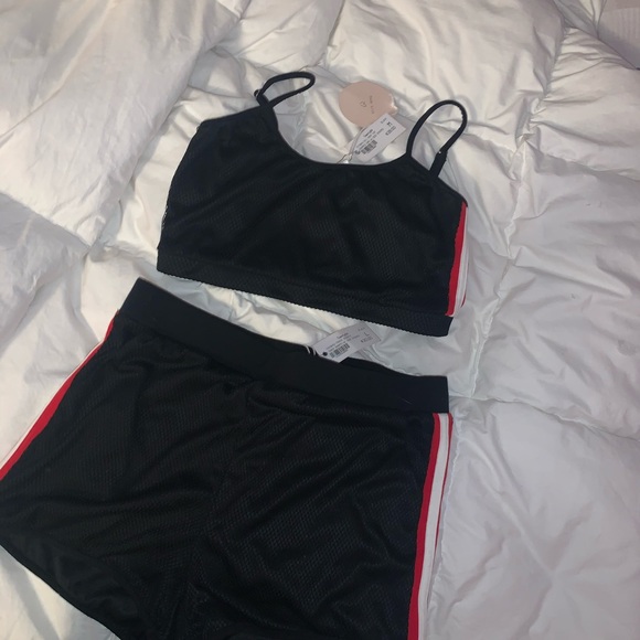 Crop top short set - Picture 1 of 2